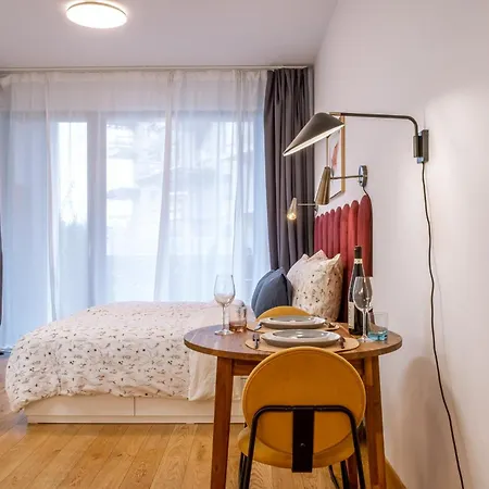Διαμέρισμα New Studio, King Bed, Free Parking, Terrace Πράγα