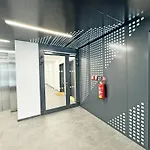 New Studio, King Bed, Free Parking, Terrace * Praha