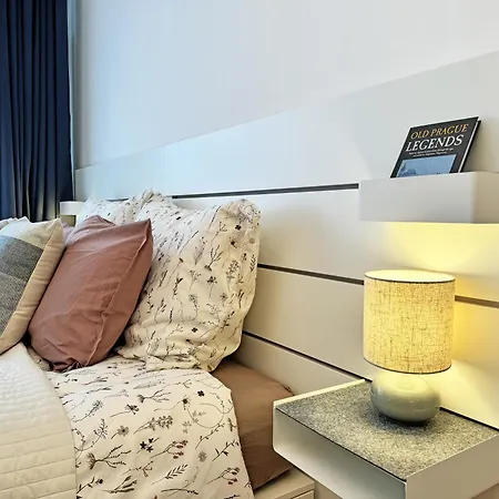Apartamento New Studio, King Bed, Free Parking, Terrace *